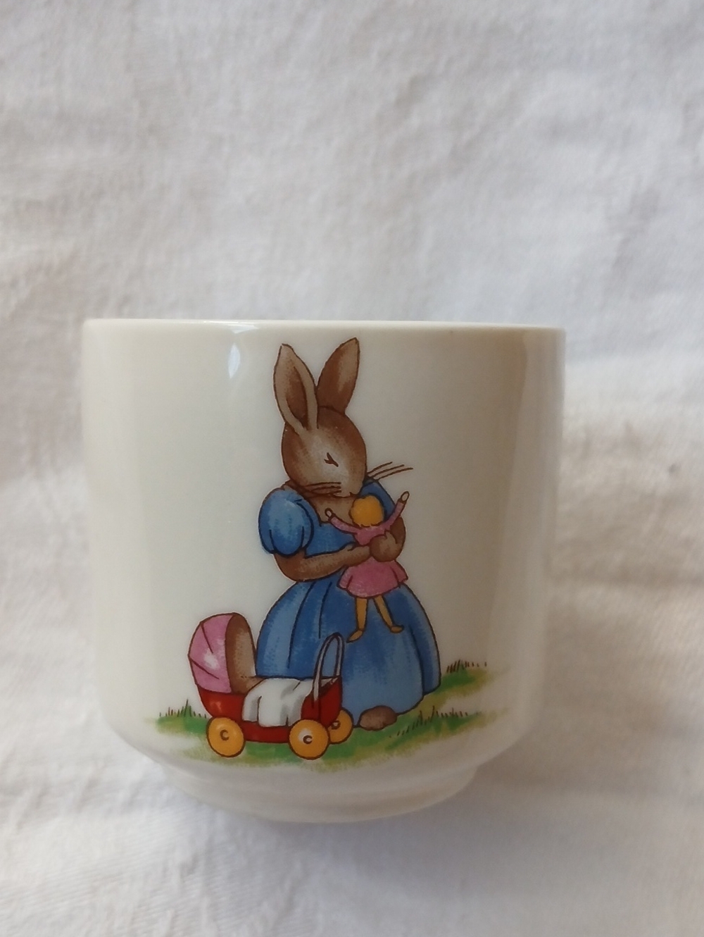 Royal Doulton Bunnykins Egg Cup English Fine Bone China